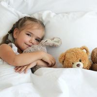 Unique Alternatives To Reading To Children At Bedtime That Don't Involve Screen Time