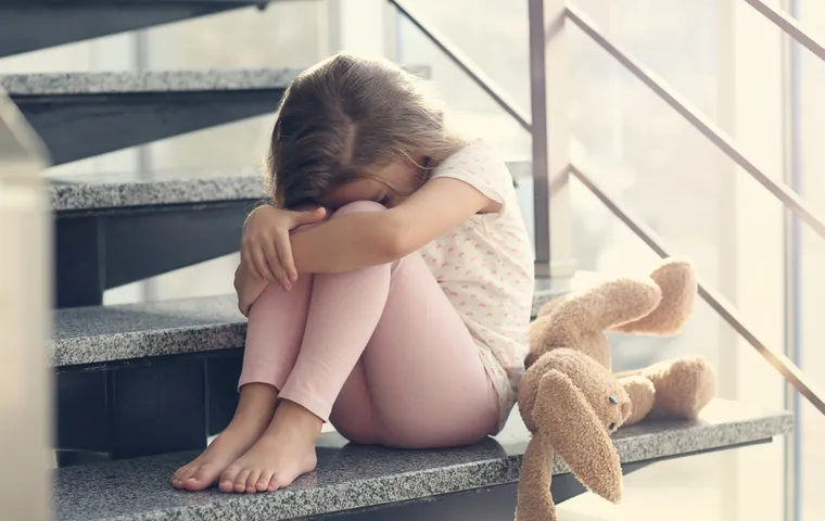 Kids With Anxiety: Symptoms, Types, And Treatment